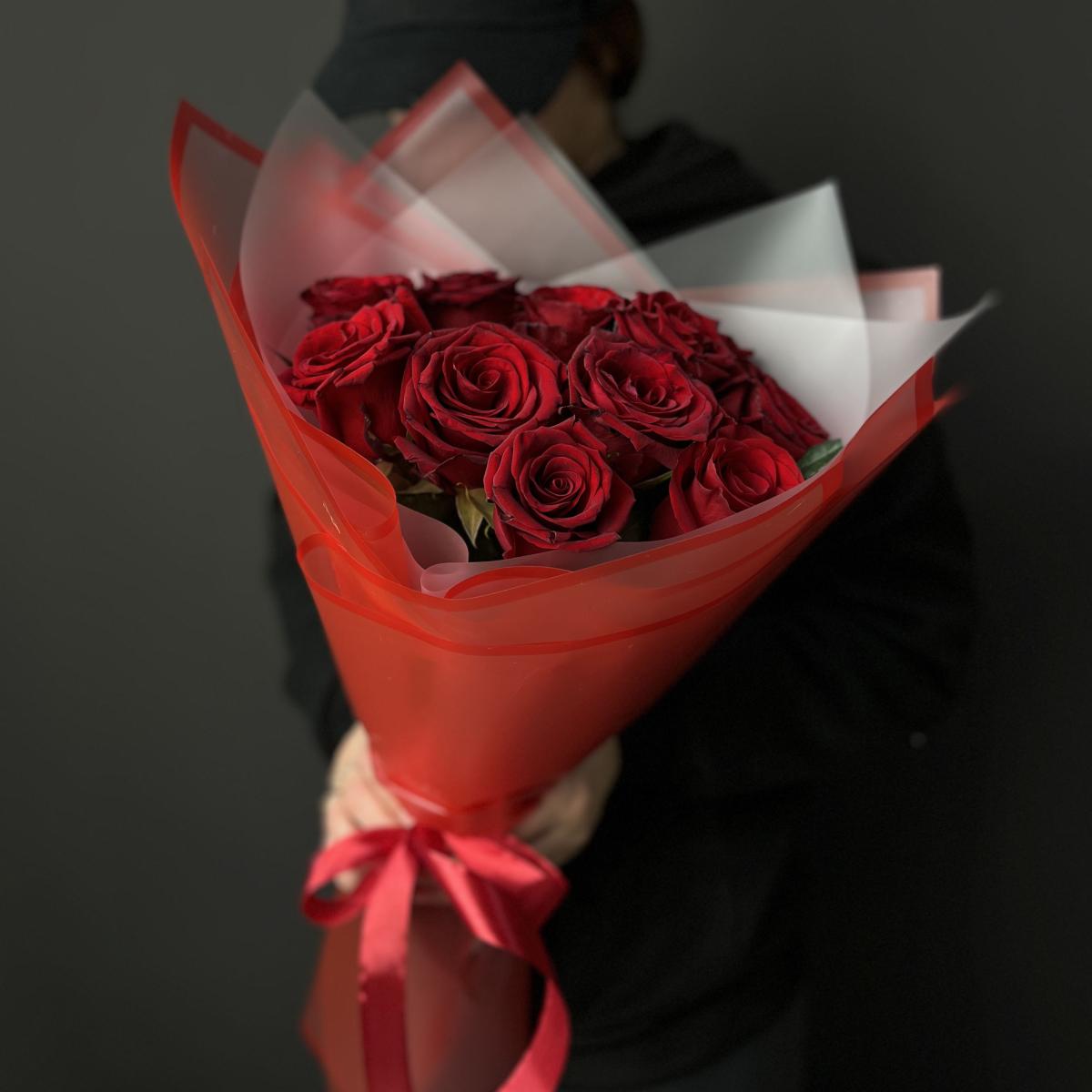 Композиция из красных роз (Эквадор)